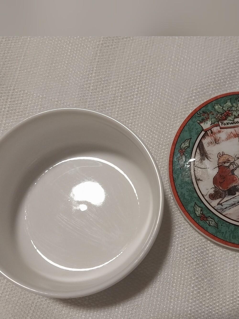 Villeroy & Boch Vintage 1994 Foxwood Tales Holiday Porcelain Trinket Box - Picture 4 of 6